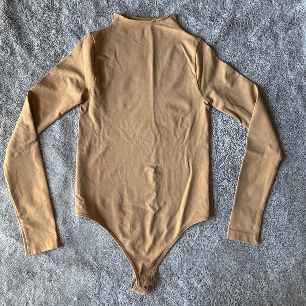 ASOS DESIGN Womens Long Sleeve Mock Neck Bodysuit Camel Tan Small
